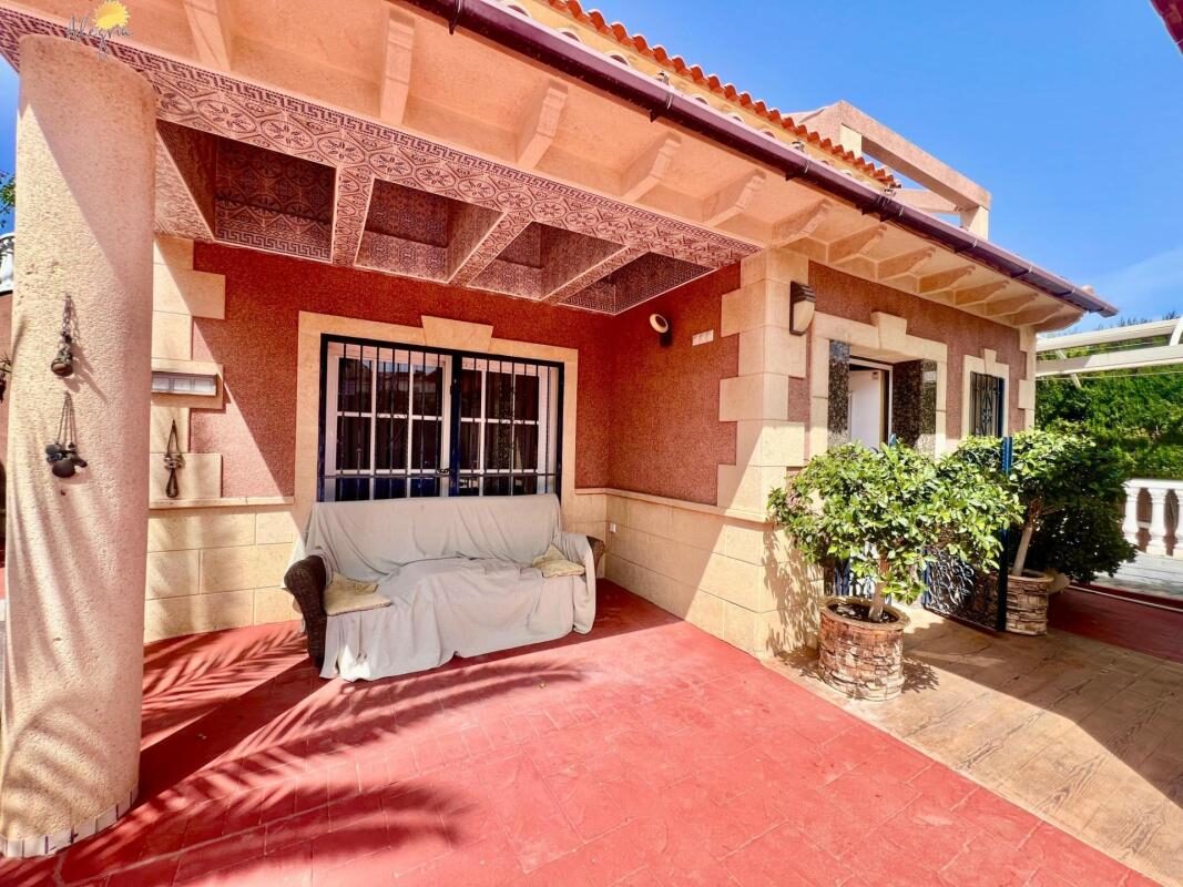 Вилла с 3 спальнями, 253м² в Торревьеха, Испания [ID: 0152-604287]