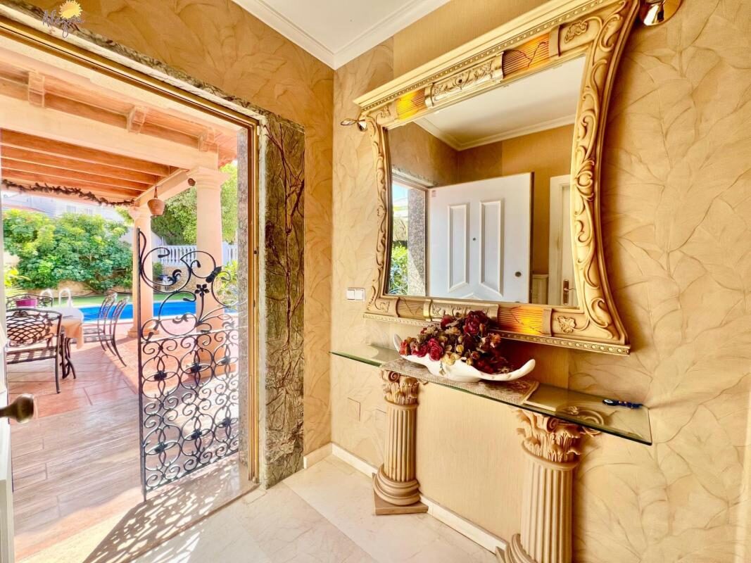 Вилла с 3 спальнями, 253м² в Торревьеха, Испания [ID: 0152-604287]