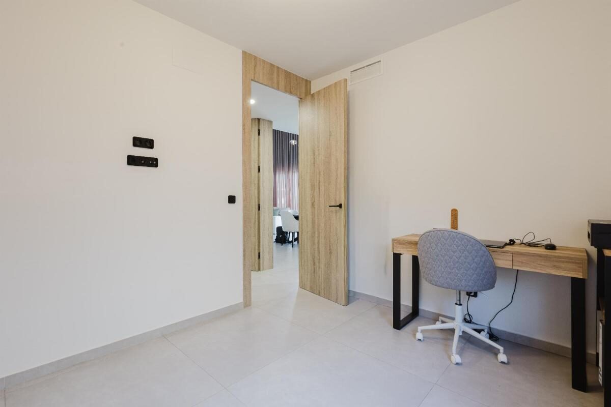 Вилла с 4 спальнями, 452м² в Альгорфа, Испания [ID: 0152-602024]
