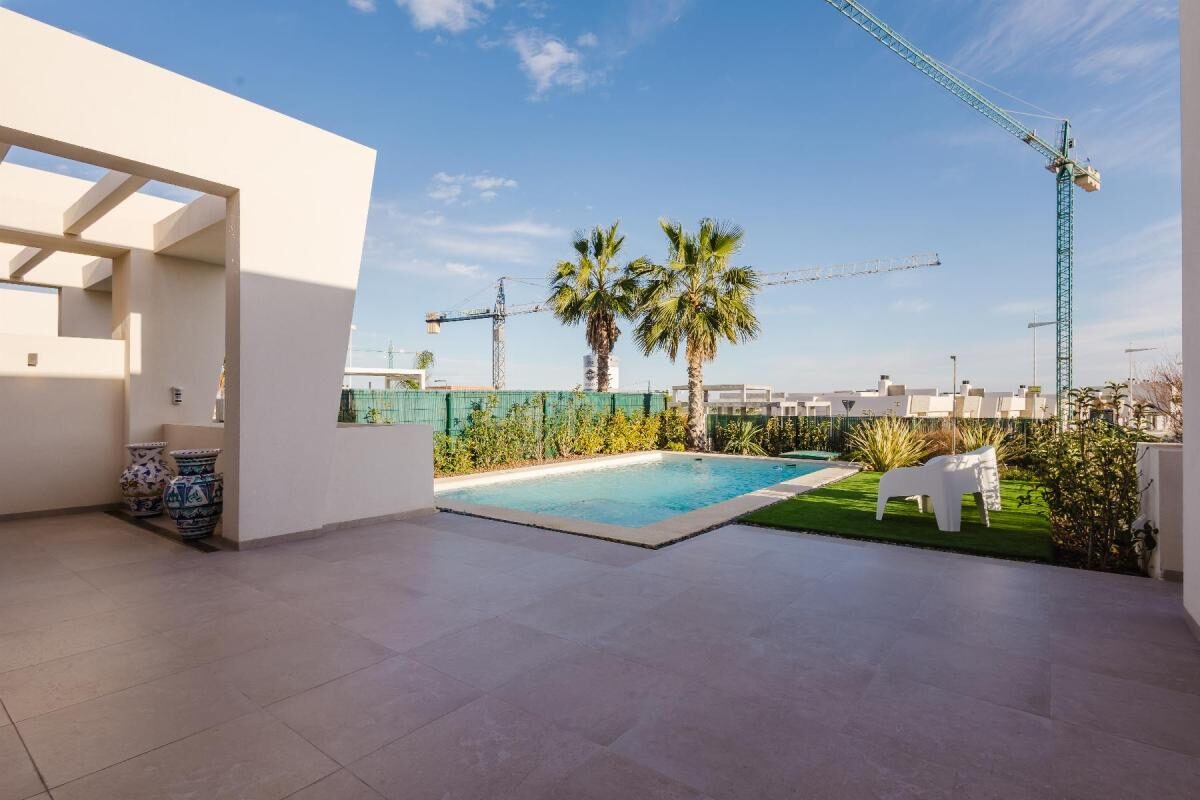Вилла с 4 спальнями, 452м² в Альгорфа, Испания [ID: 0152-602024]