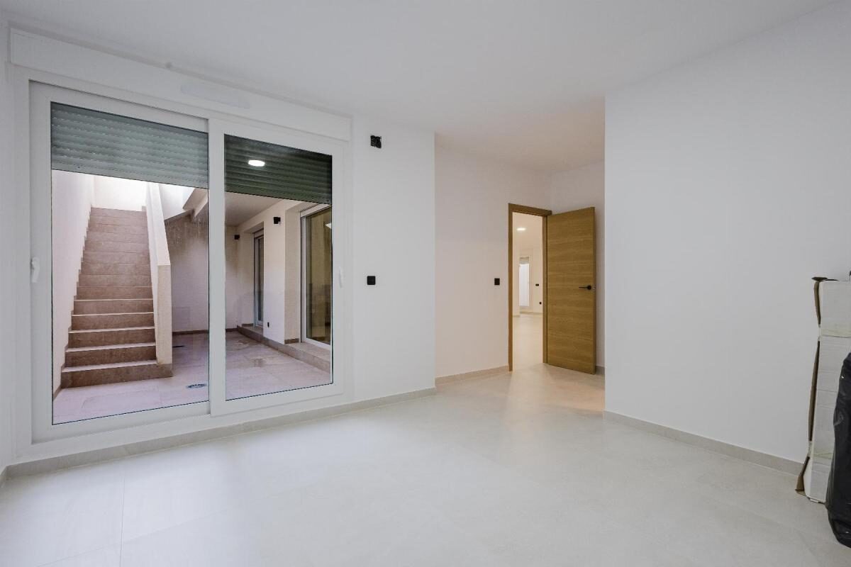 Вилла с 4 спальнями, 452м² в Альгорфа, Испания [ID: 0152-602024]