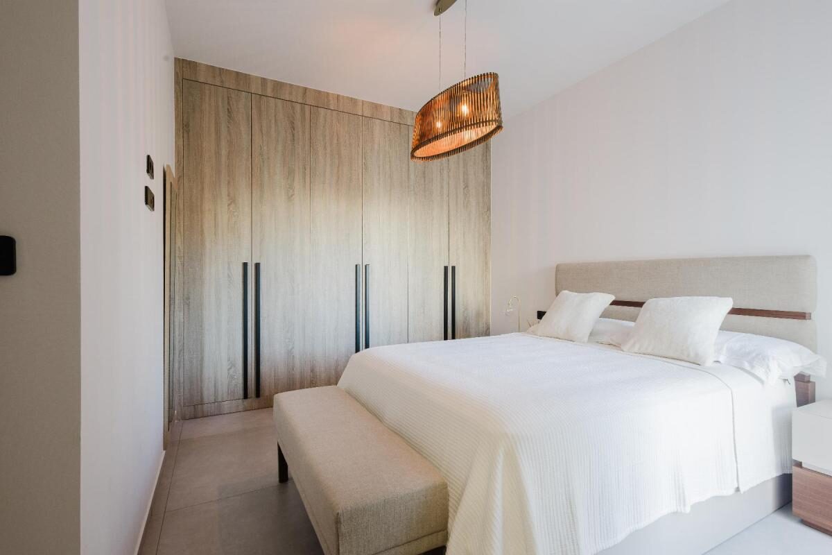 Вилла с 4 спальнями, 452м² в Альгорфа, Испания [ID: 0152-602024]