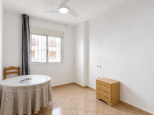 Apartamenty w Torrevieja, Hiszpania, 88m² - obraz 5