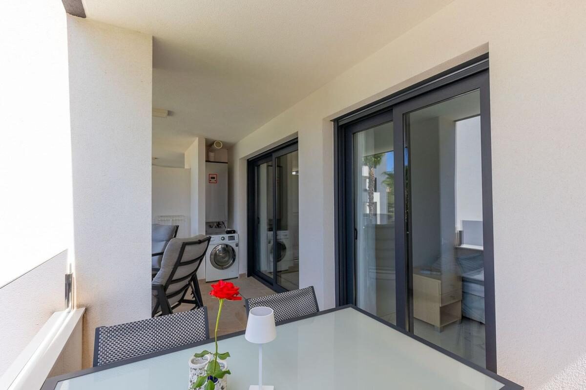 Apartments with 2 bedrooms, 95m² in Orihuela, Spain [ID: 0152-586945]