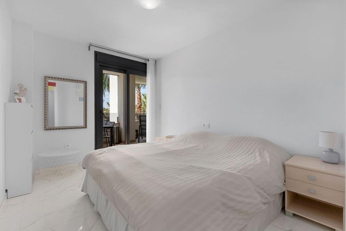 Apartments with 2 bedrooms, 95m² in Orihuela, Spain [ID: 0152-586945]