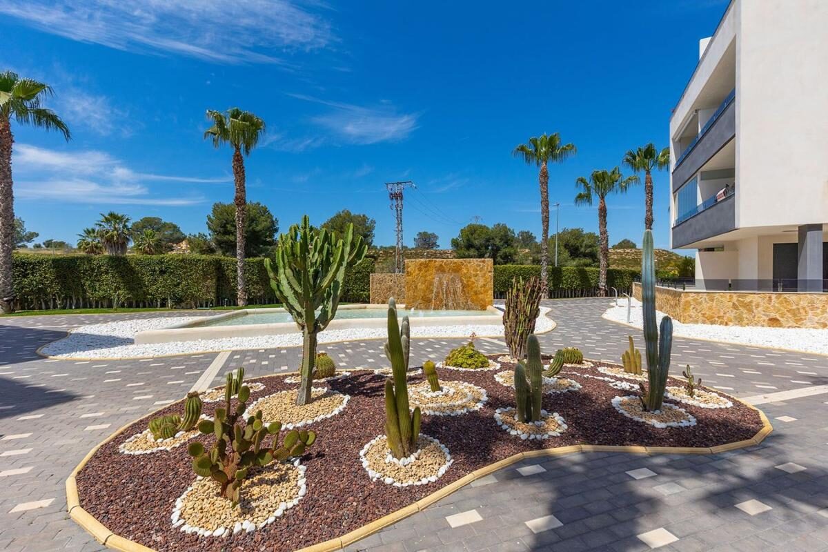 Apartments with 2 bedrooms, 95m² in Orihuela, Spain [ID: 0152-586945]