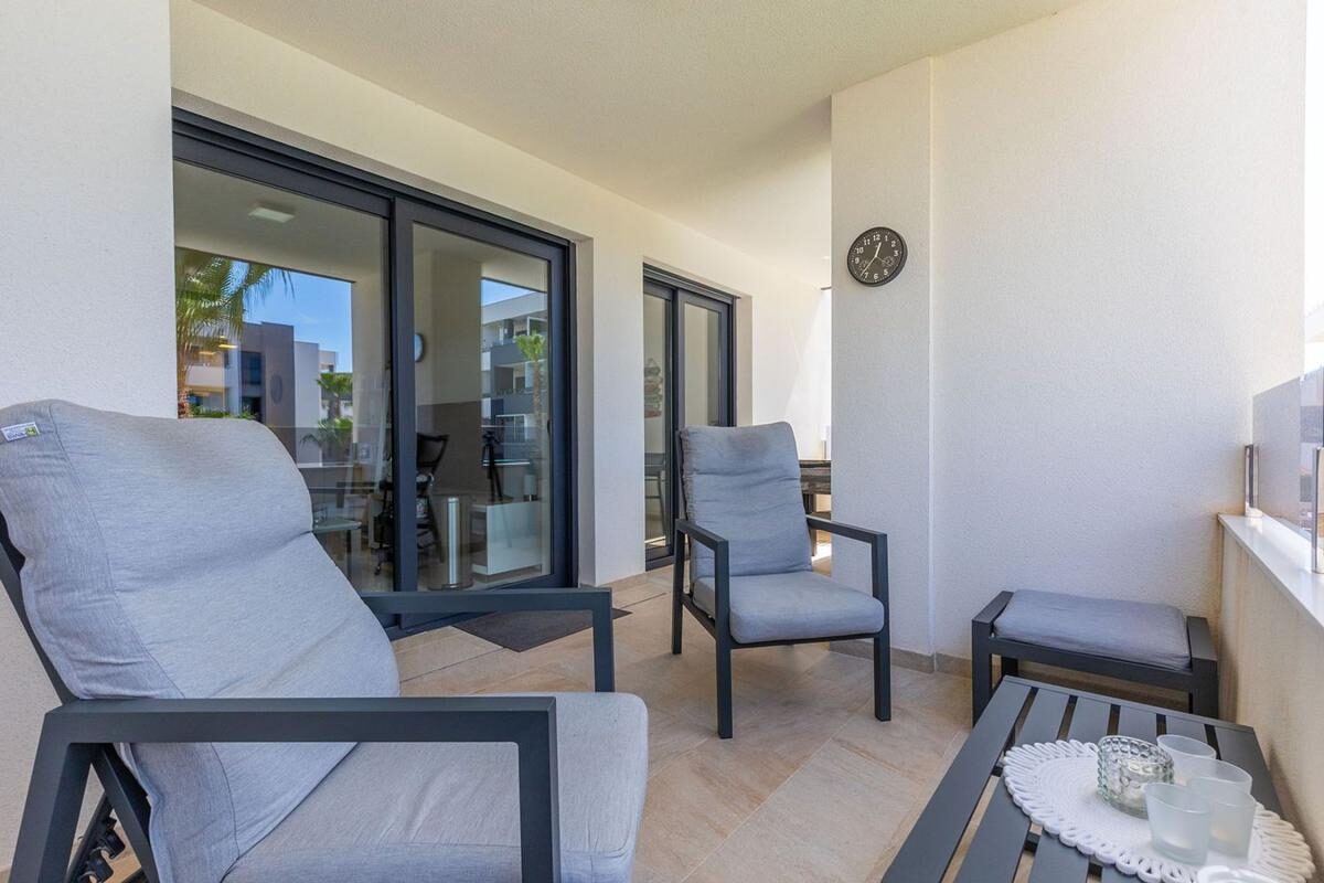 Apartments with 2 bedrooms, 95m² in Orihuela, Spain [ID: 0152-586945]