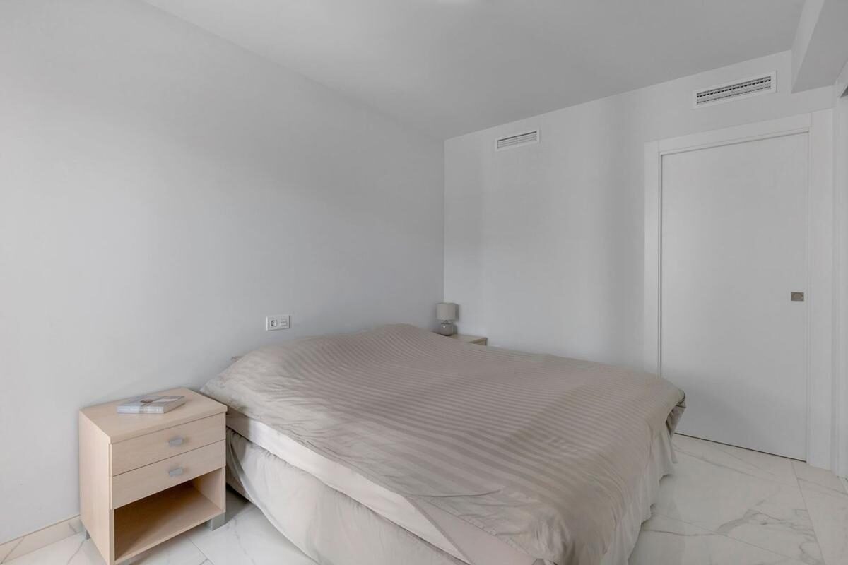 Apartments with 2 bedrooms, 95m² in Orihuela, Spain [ID: 0152-586945]
