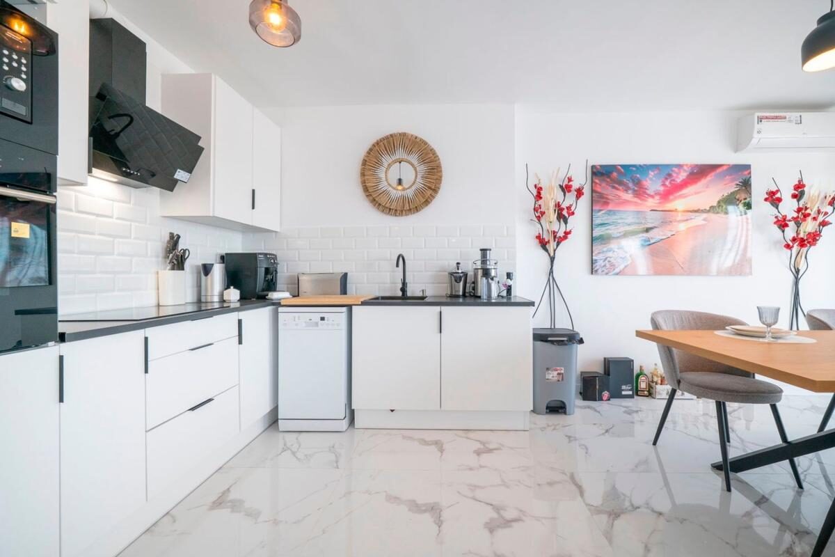 Apartment with 2 bedrooms, 89m² in Torrevieja, Spain [ID: 0152-586930]