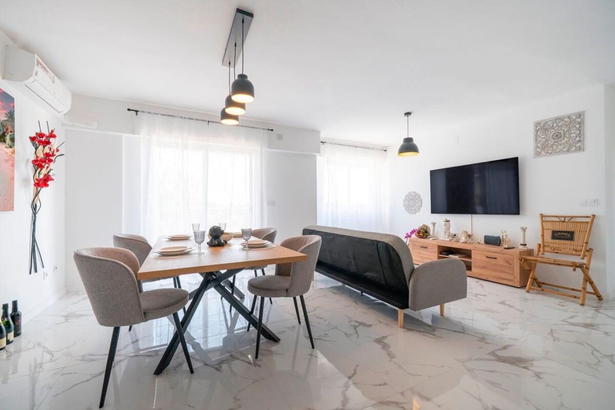 Apartment with 2 bedrooms, 89m² in Torrevieja, Spain [ID: 0152-586930]
