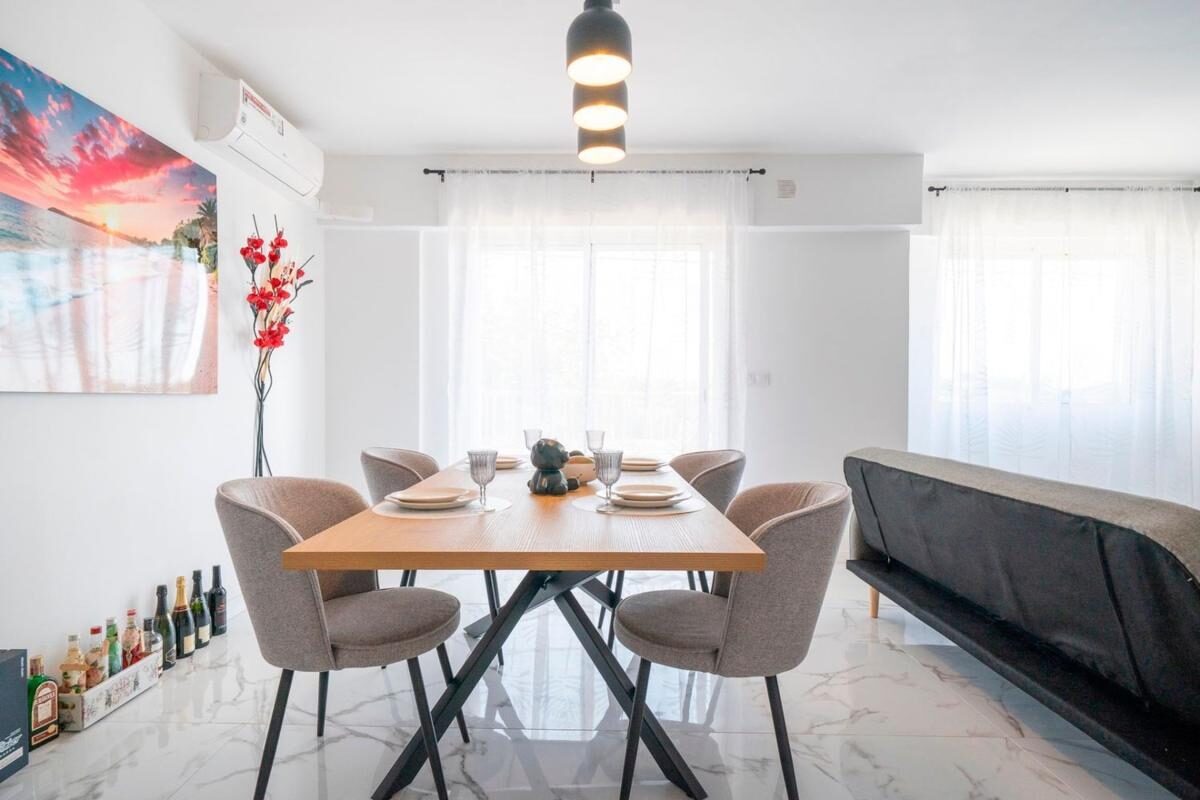 Apartment with 2 bedrooms, 89m² in Torrevieja, Spain [ID: 0152-586930]