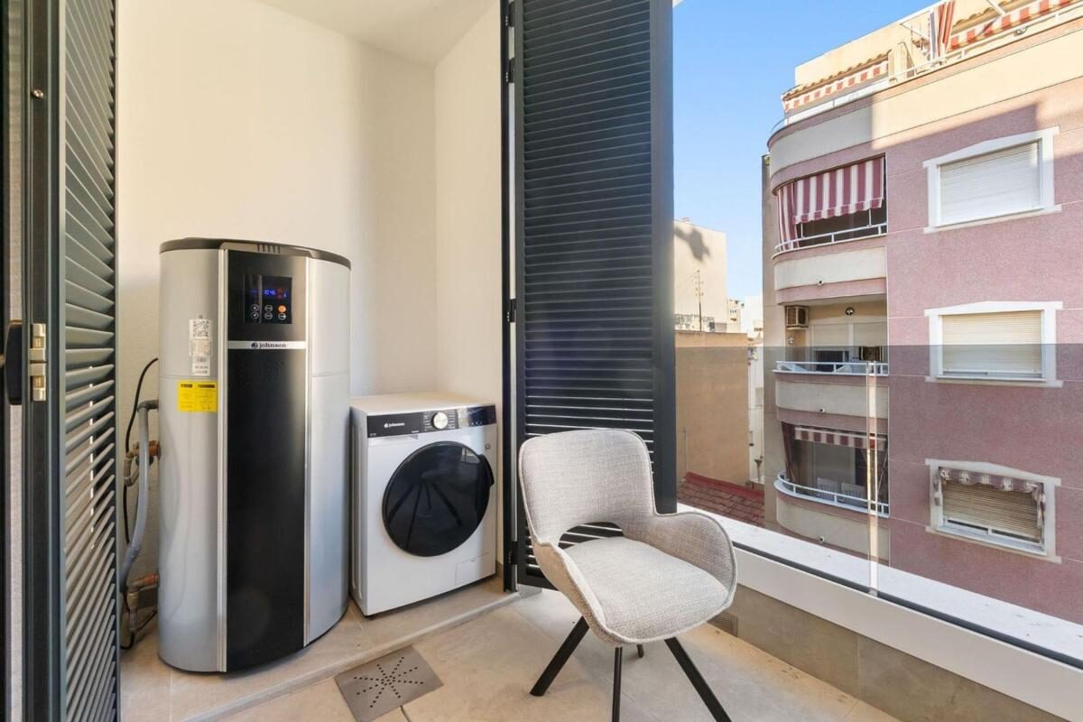 Apartment with 2 bedrooms, 82m² in Torrevieja, Spain [ID: 0152-586511]