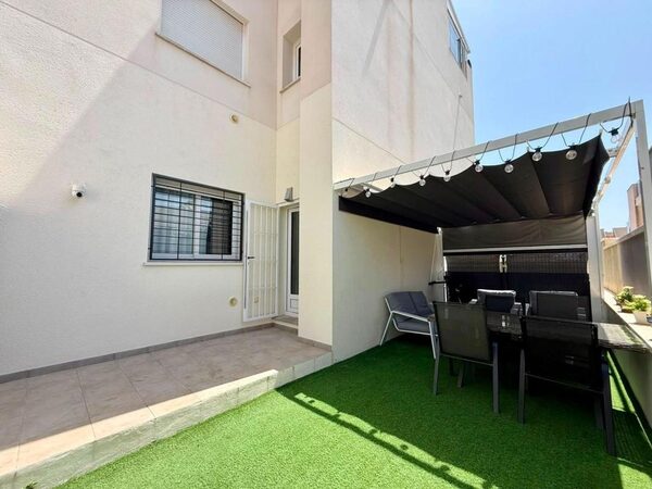 Apartamenty w Torrevieja, Hiszpania, 81m² - obraz 20