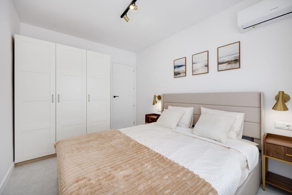 Apartament z 3 sypialniami, 86m² w Torrevieja, Hiszpania [ID: 0152-584898]
