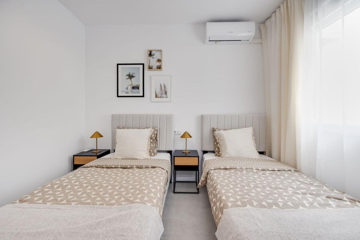 Apartament z 3 sypialniami, 86m² w Torrevieja, Hiszpania [ID: 0152-584898]