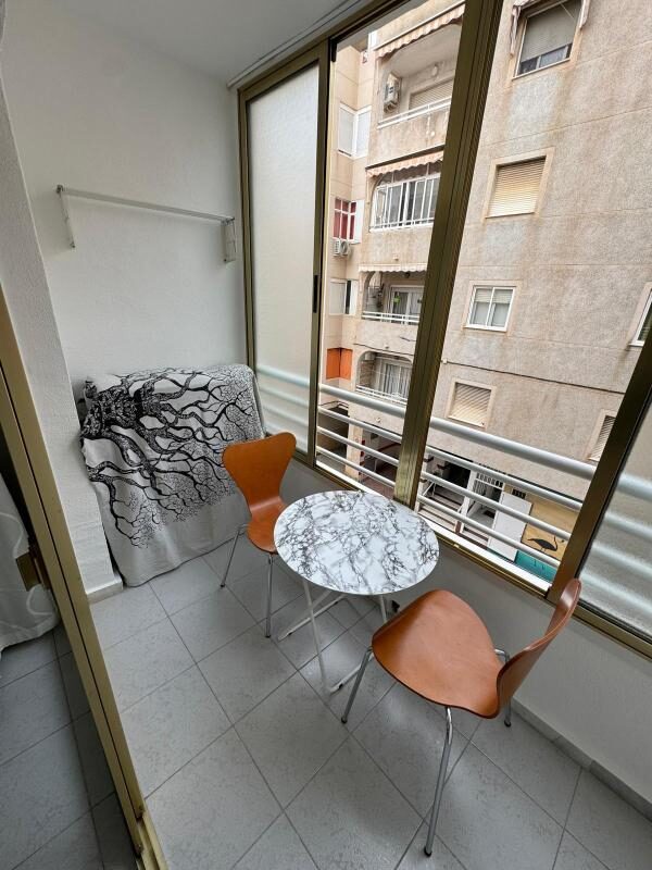 Apartament z 1 sypialnią, 30m² w Torrevieja, Hiszpania [ID: 0152-580431]