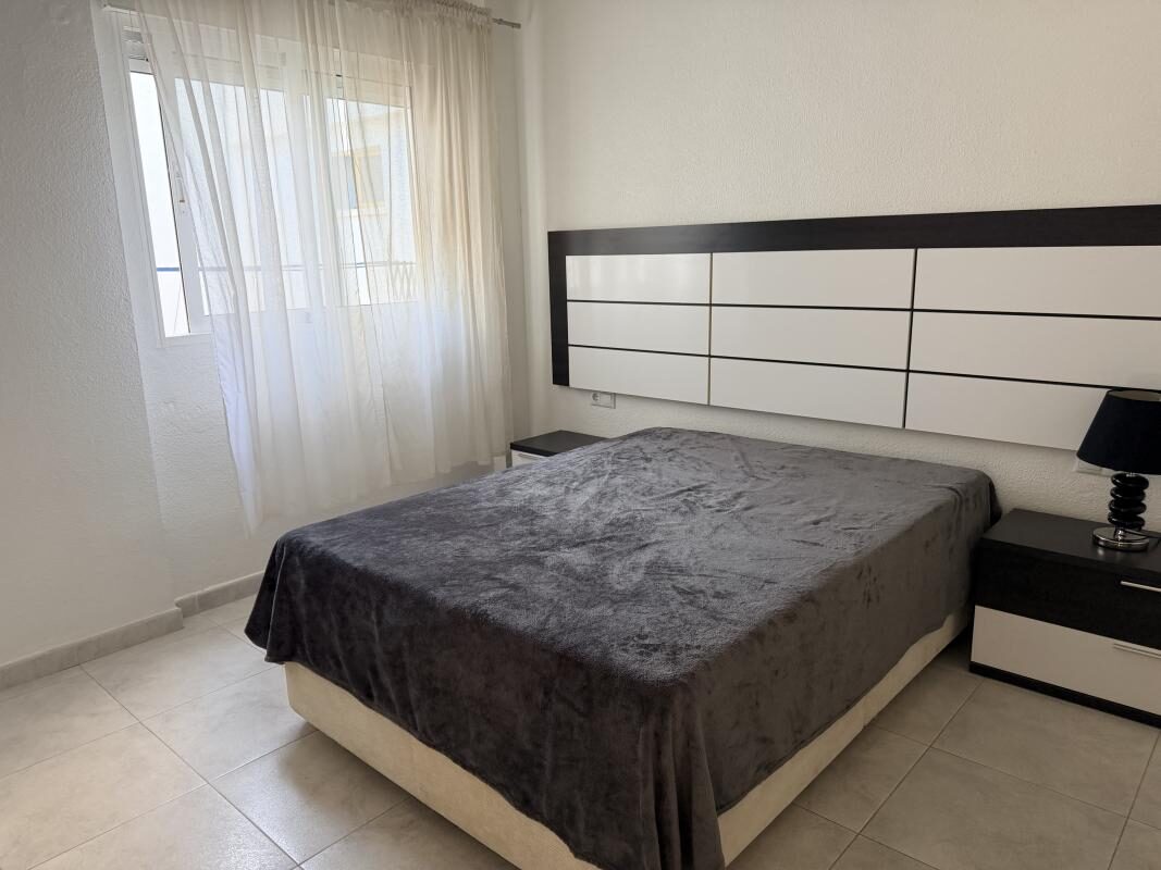 Apartament z 1 sypialnią, 45m² w Torrevieja, Hiszpania [ID: 0152-580427]