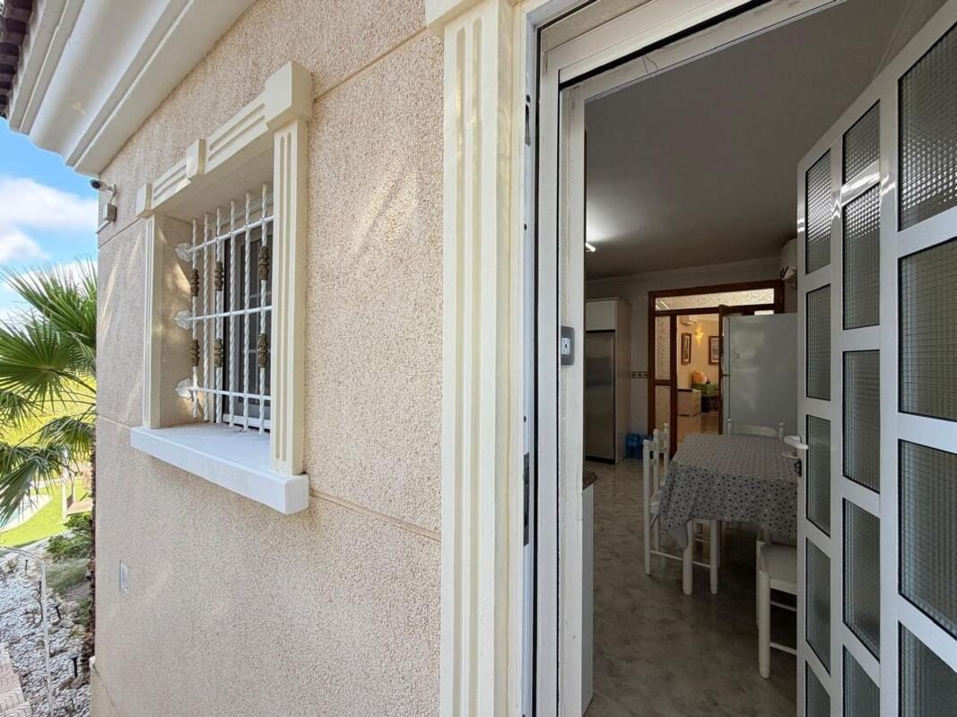 Willa z 6 sypialniami, 884m² w Рохалес, Hiszpania [ID: 0152-578802]