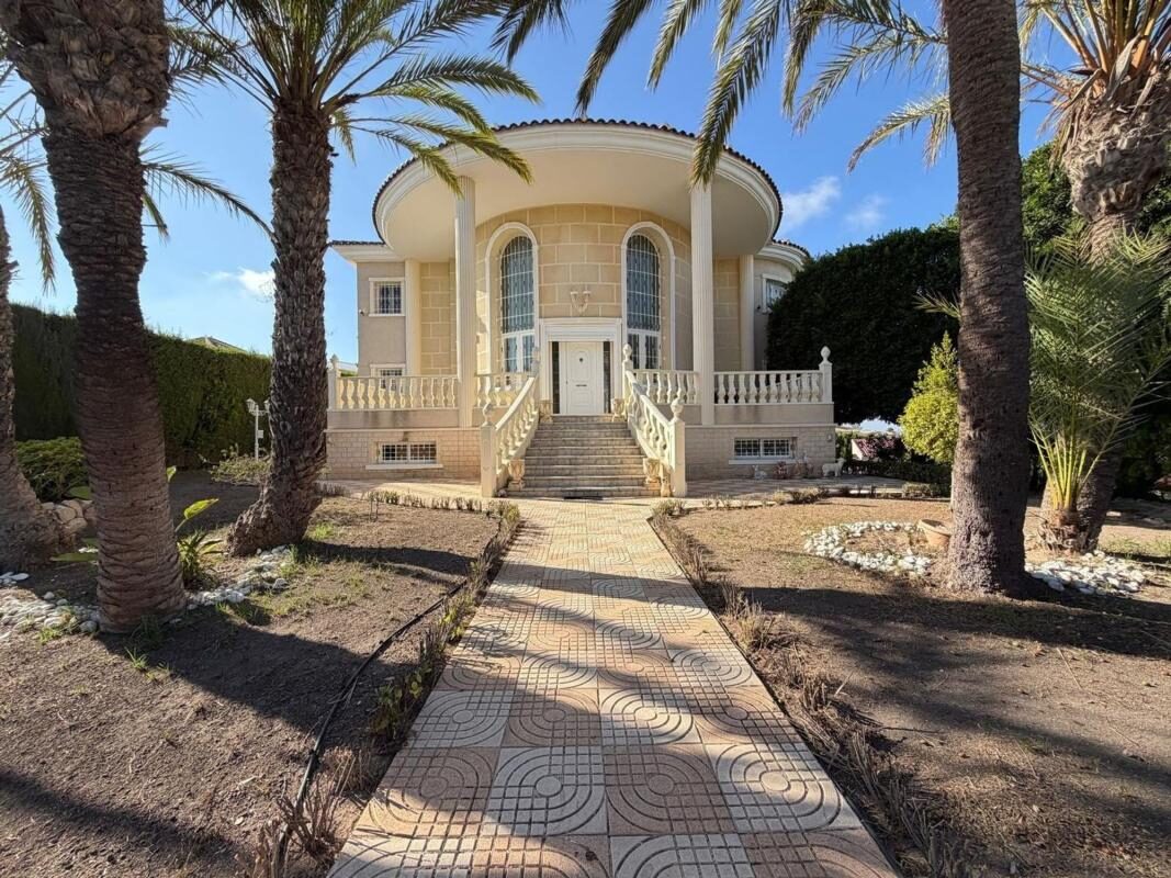 Willa z 6 sypialniami, 884m² w Рохалес, Hiszpania [ID: 0152-578802]