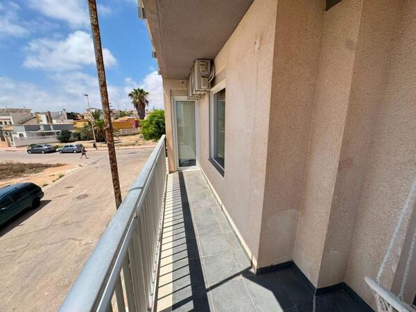 Apartamenty w Torrevieja, Hiszpania, 81m² - obraz 11