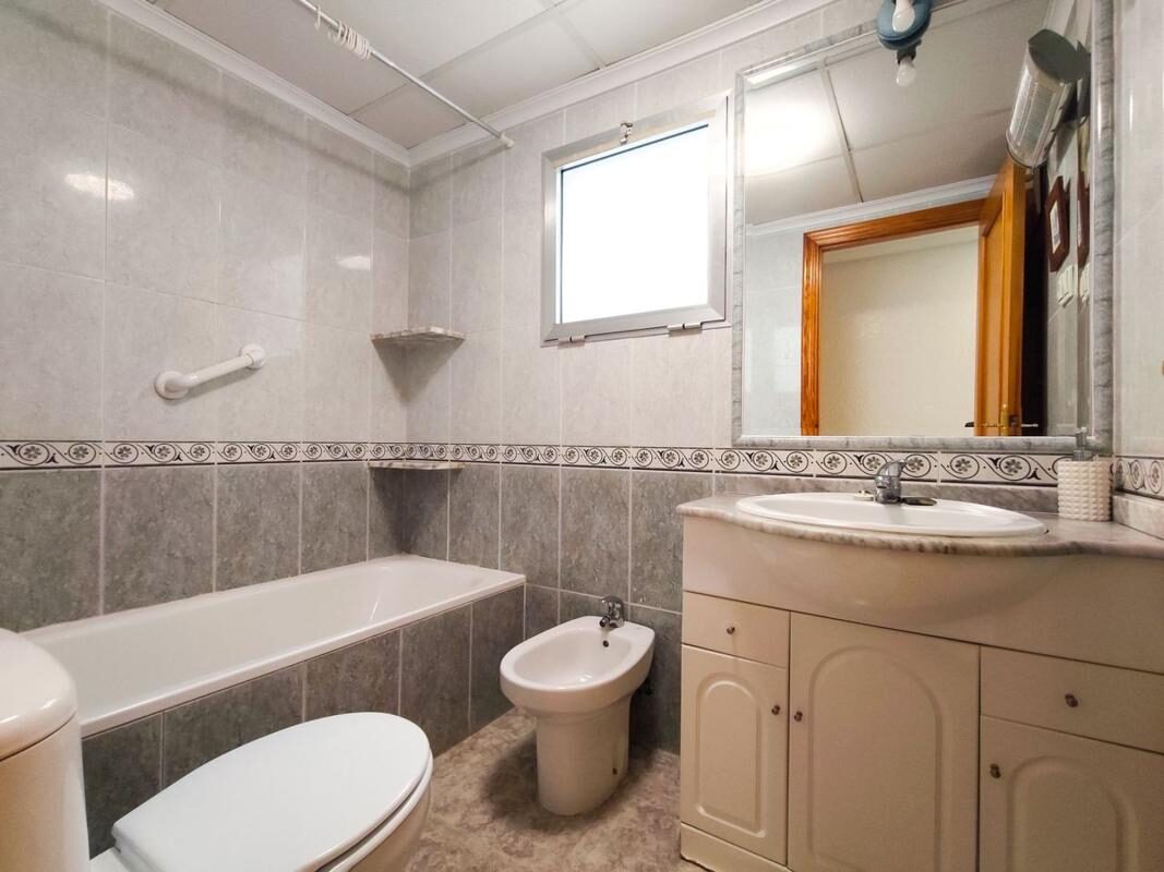 Apartment with 2 bedrooms, 75m² in Guardamar del Segura, Spain [ID: 0152-577676]