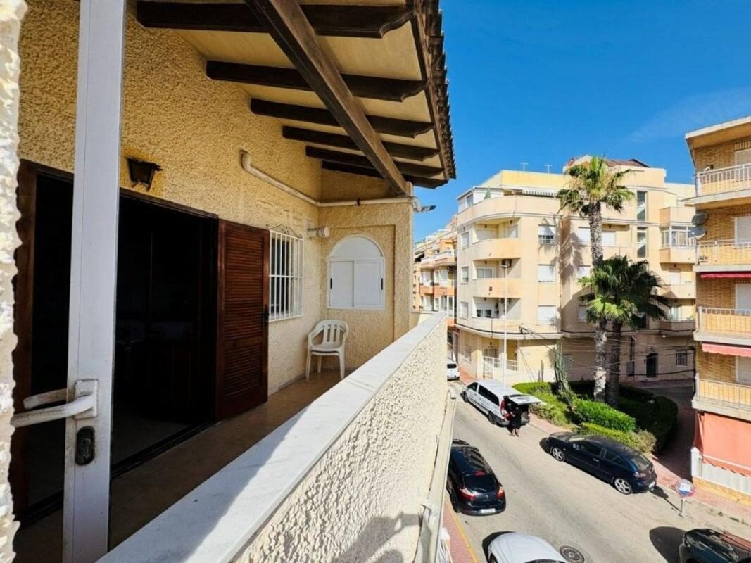 Apartament z 3 sypialniami, 95m² w Torrevieja, Hiszpania [ID: 0152-577289]