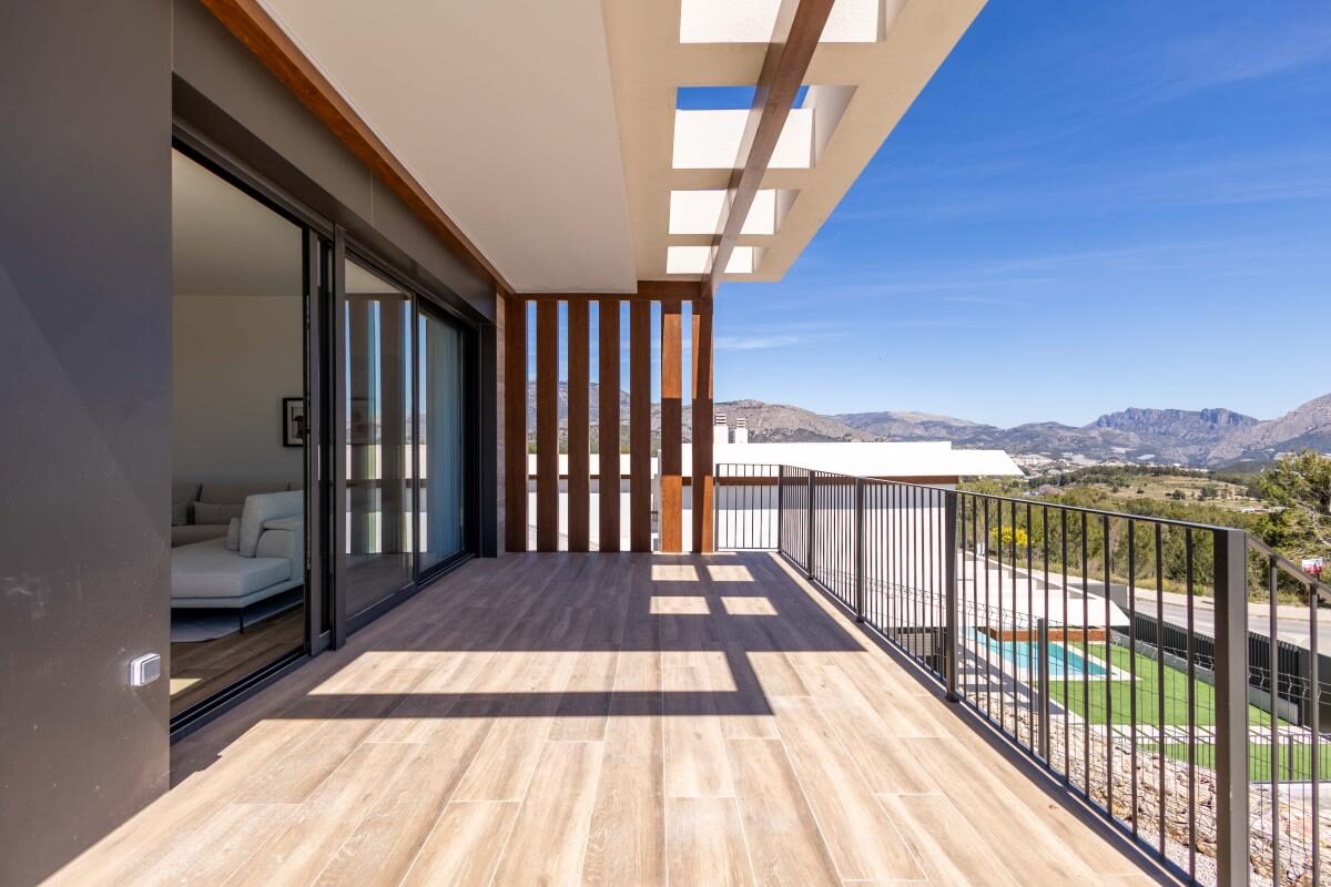 Villa with 4 bedrooms, 280m² in Polop, Spain [ID: 0152-573818_487711]