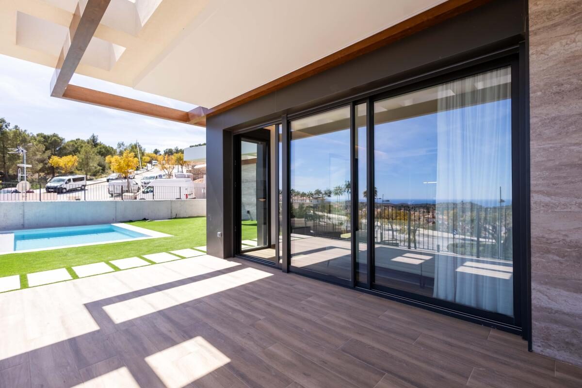 Villa with 4 bedrooms, 280m² in Polop, Spain [ID: 0152-573818_487711]