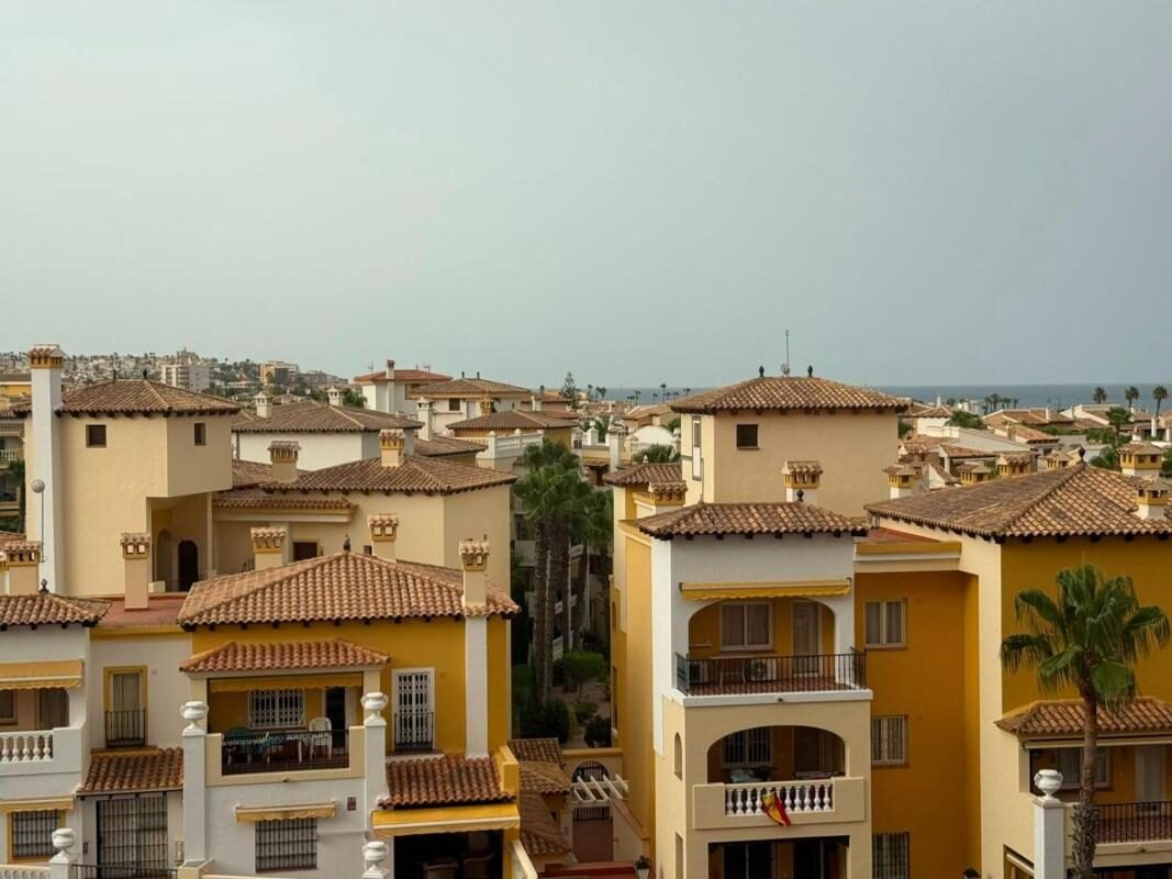Apartment with 3 bedrooms, 110m² in Torrevieja, Spain [ID: 0152-571767]