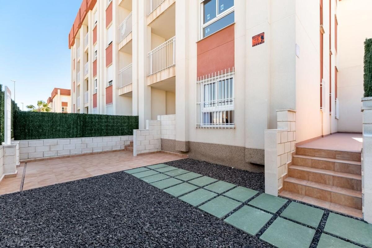 Апартаменти з 1 спальнею, 52м² в Оріуела, Іспанія [ID: 0152-571040]