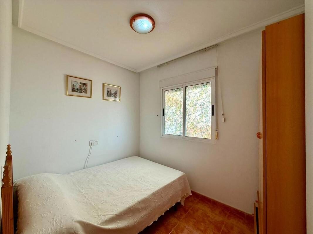Apartment with 3 bedrooms, 82m² in Torrevieja, Spain [ID: 0152-568270]