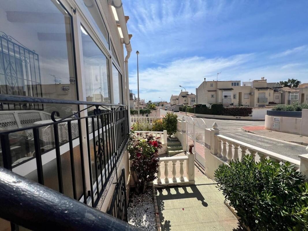 Villa with 3 bedrooms, 132m² in Torrevieja, Spain [ID: 0152-566920]