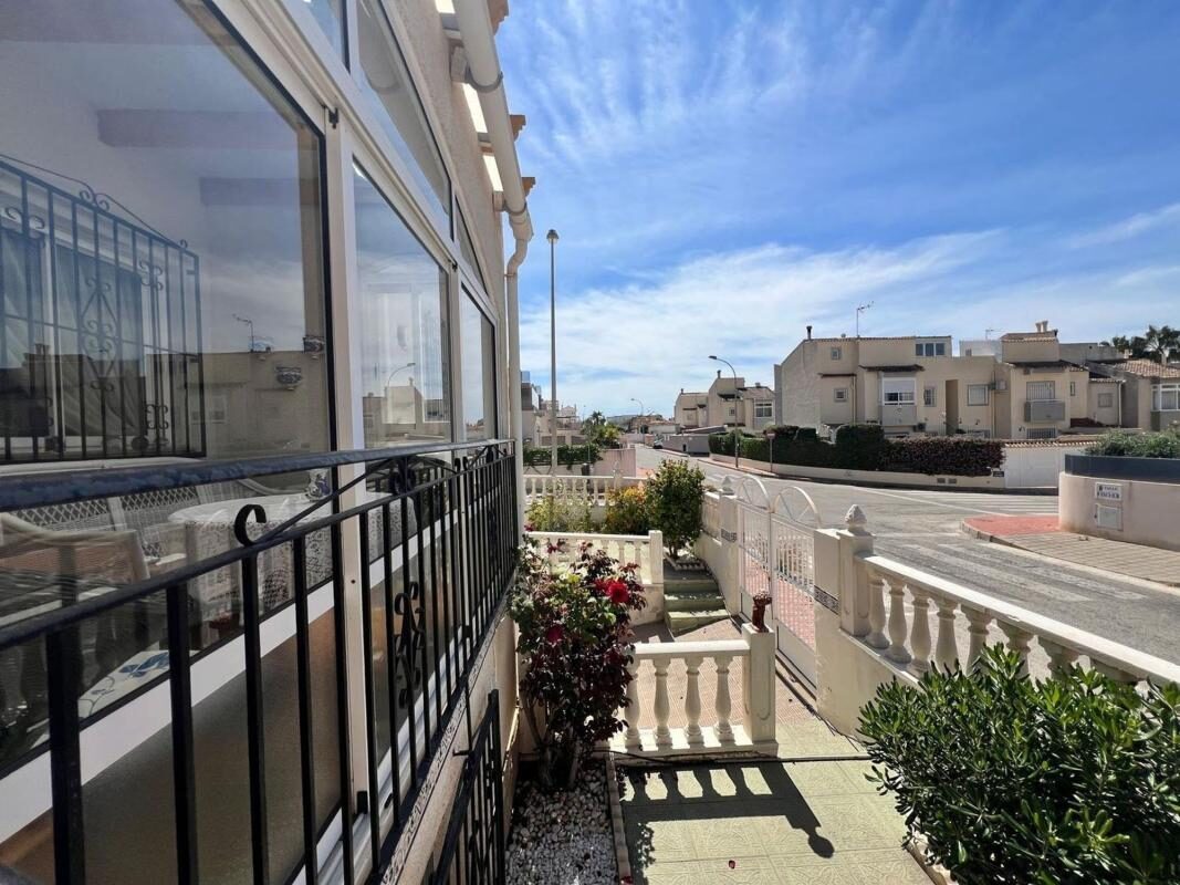 Villa with 3 bedrooms, 132m² in Torrevieja, Spain [ID: 0152-566920]