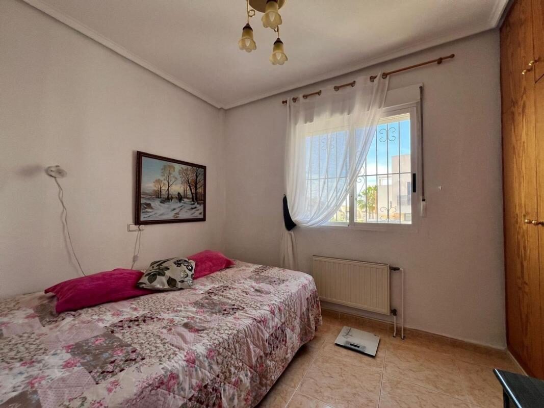 Villa with 3 bedrooms, 132m² in Torrevieja, Spain [ID: 0152-566920]