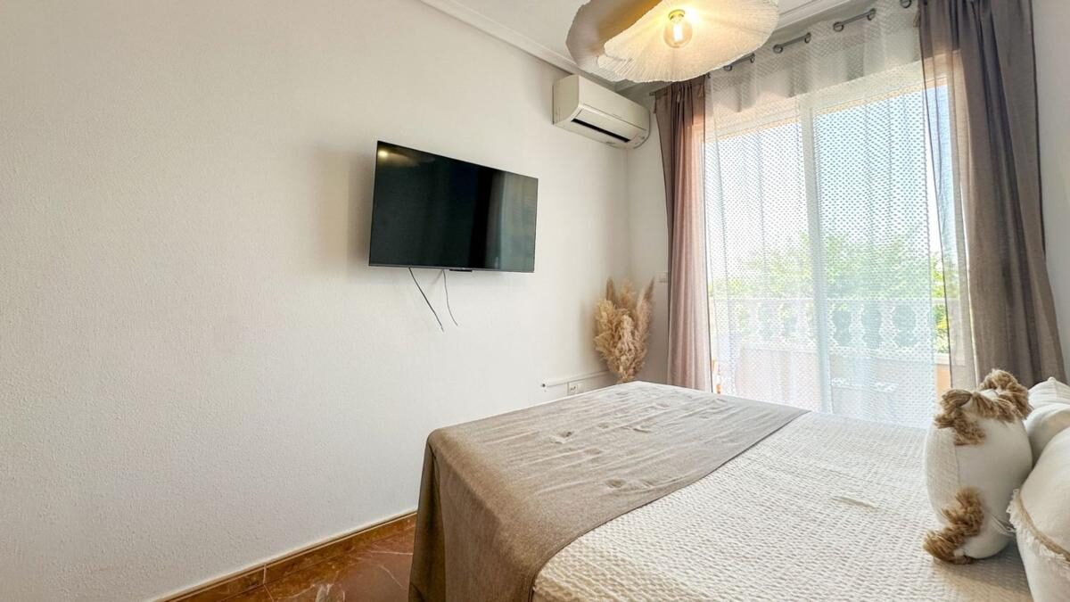 Apartament z 2 sypialniami, 70m² w Guardamar del Segura, Hiszpania [ID: 0152-565060]