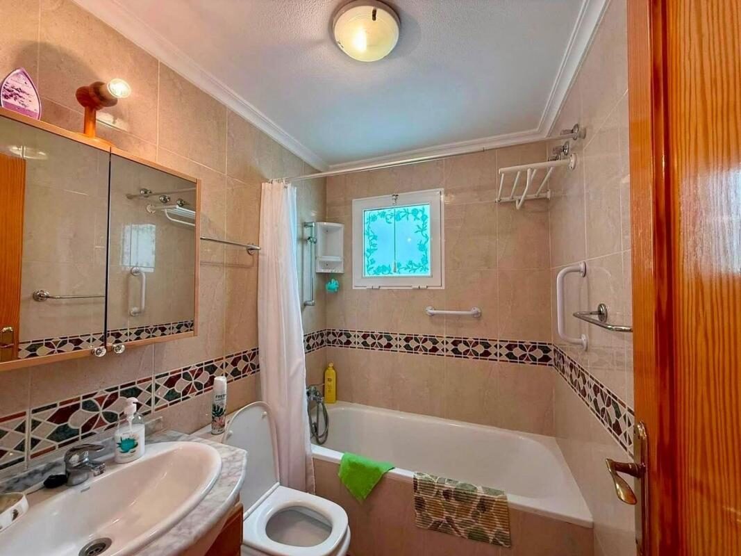 Квартира з 2 спальнями, 64м² в Торрев'єха, Іспанія [ID: 0152-563537]