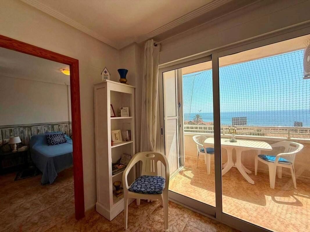 Квартира з 2 спальнями, 64м² в Торрев'єха, Іспанія [ID: 0152-563537]