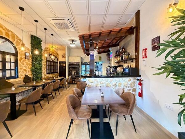 Przestrzeń komercyjna w Torrevieja, Hiszpania, 57m² - obraz 4