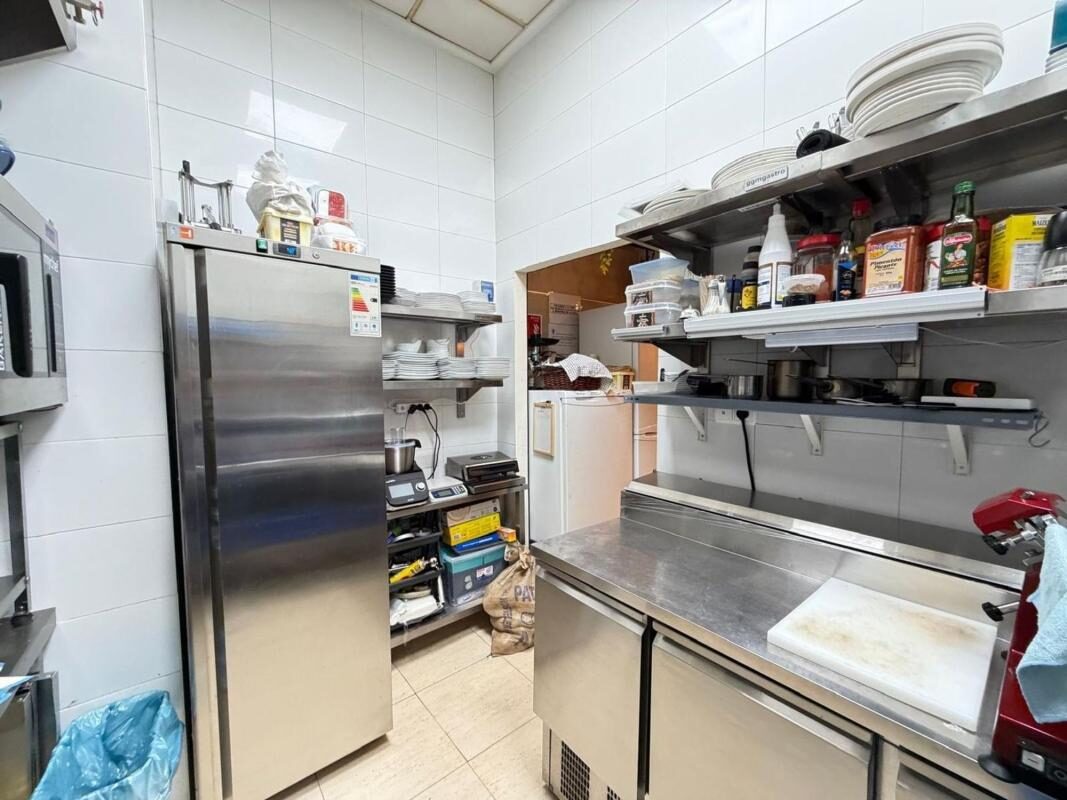Przestrzeń komercyjna, 57m² w Torrevieja, Hiszpania [ID: 0152-557382]