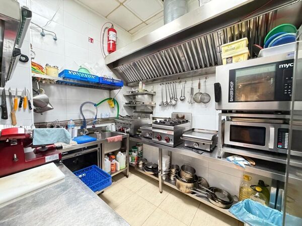 Przestrzeń komercyjna w Torrevieja, Hiszpania, 57m² - obraz 17