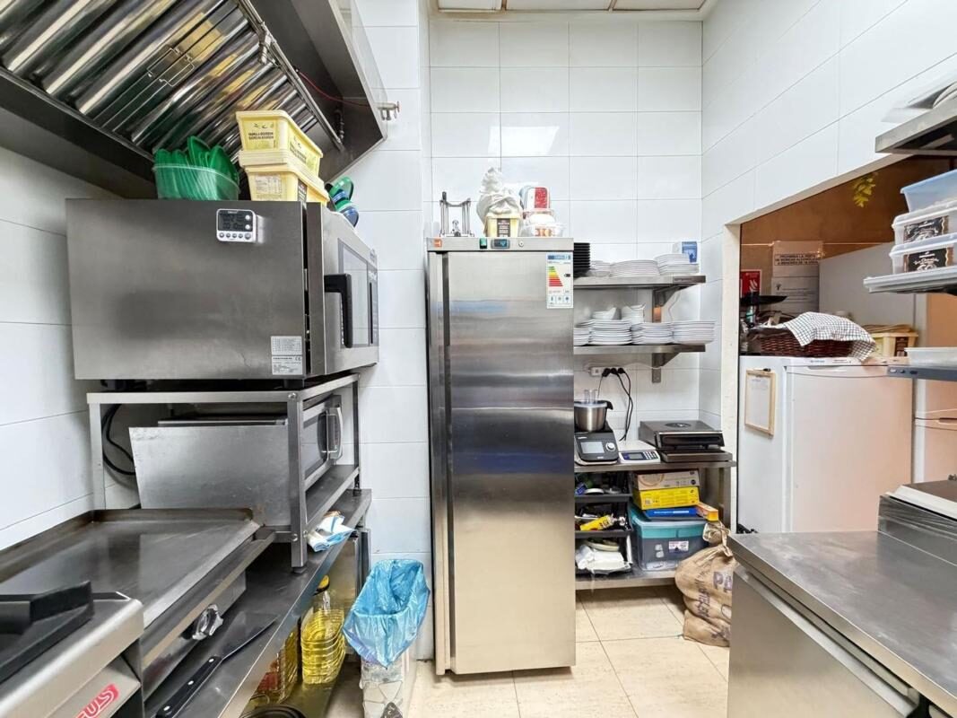 Przestrzeń komercyjna, 57m² w Torrevieja, Hiszpania [ID: 0152-557382]