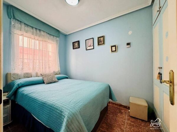Apartamenty w Torrevieja, Hiszpania, 59m² - obraz 2