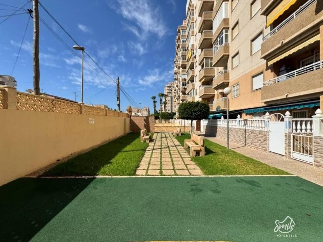 Apartment with 2 bedrooms, 63m² in Torrevieja, Spain [ID: 0152-552864]