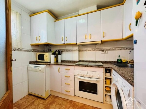 Apartamenty w Torrevieja, Hiszpania, 63m² - obraz 13