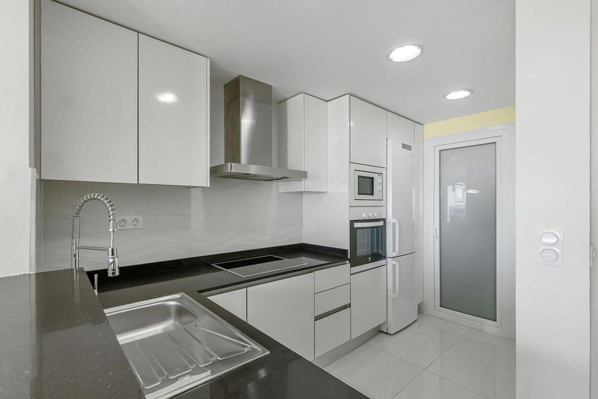 Apartament z 2 sypialniami, 175m² w Torrevieja, Hiszpania [ID: 0152-551932]
