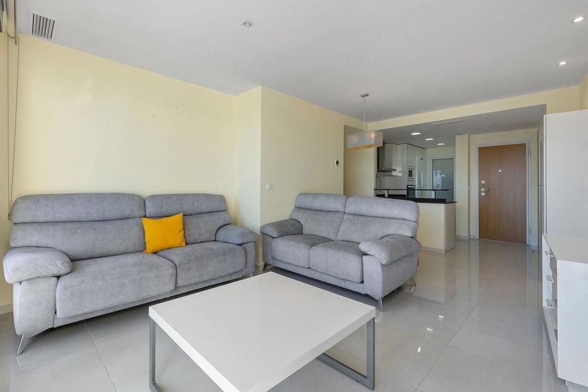 Apartament z 2 sypialniami, 175m² w Torrevieja, Hiszpania [ID: 0152-551932]