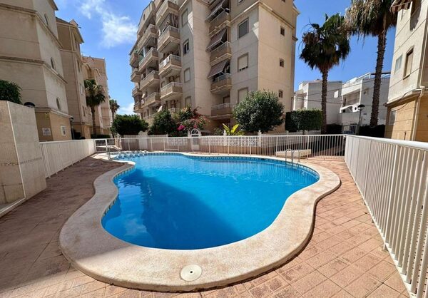 Apartamenty w Torrevieja, Hiszpania, 55m² - obraz 3