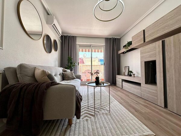 Apartamenty w Torrevieja, Hiszpania, 55m² - obraz 2