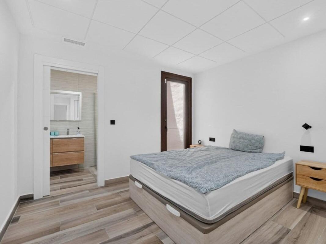 Вілла з 4 спальнями, 179м² в Торрев'єха, Іспанія [ID: 0152-549184]
