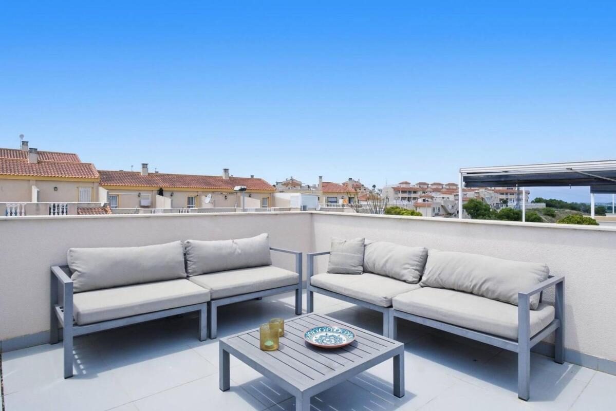 Apartment with 3 bedrooms, 108m² in Guardamar del Segura, Spain [ID: 0152-546528]